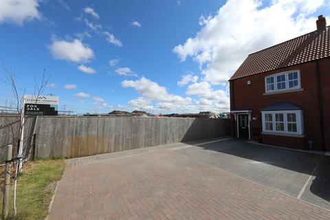 undefined, Furlong Drive, Kingswood, Hull