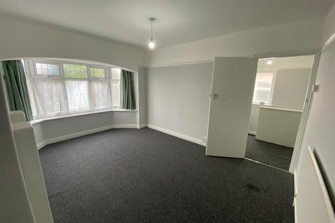 undefined, Sandhurst Drive Ilford IG3 9DD
