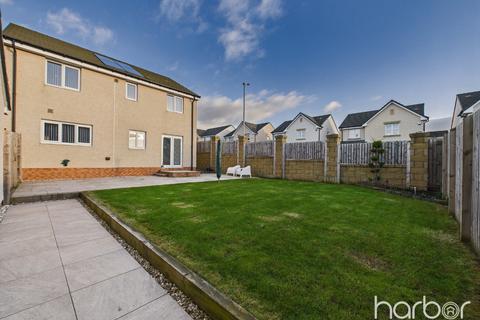 undefined, Pine Crescent, Moodiesburn, Glasgow, North Lanarkshire, G69 0DB