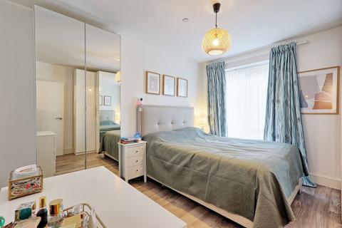 undefined, Windstar Drive , South Ockendon RM15