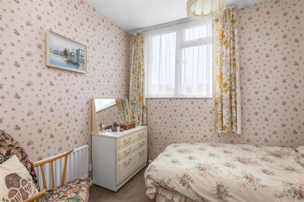 12 Lowlands Crescent, HP15 6 EG-3.jpg