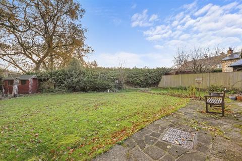 undefined, Lowlands Crescent, Great Kingshill HP15
