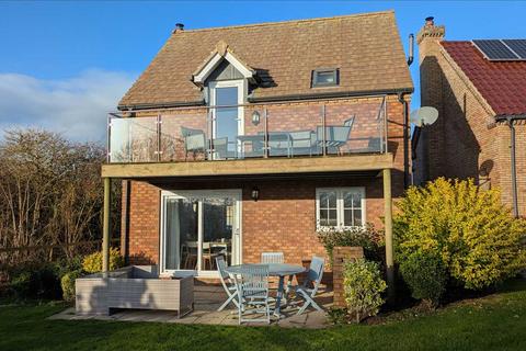 2 bedroom house for sale, 'Bumblebee Cottage', Turnberry Drive, The Bay, Filey