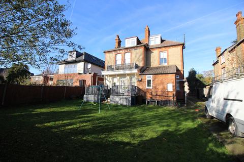 undefined, The Avenue, Worcester Park KT4