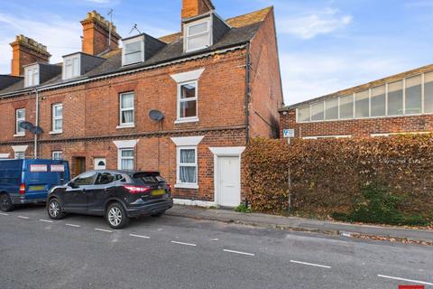 3 bedroom end of terrace house for sale, St. Catherine Street, Gloucester GL1