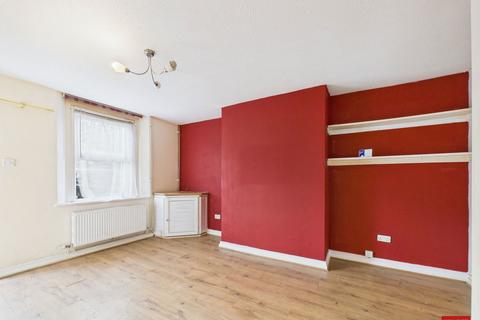 3 bedroom end of terrace house for sale, St. Catherine Street, Gloucester GL1