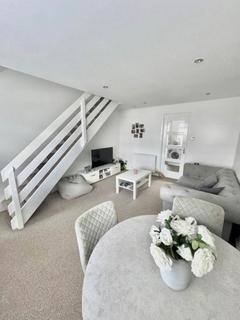 2 bedroom terraced house to rent, Monymusk Gardens, Glasgow G64