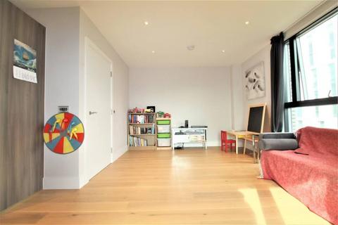 177 Battersea Park Rd, Nine Elms, London SW8 4LR