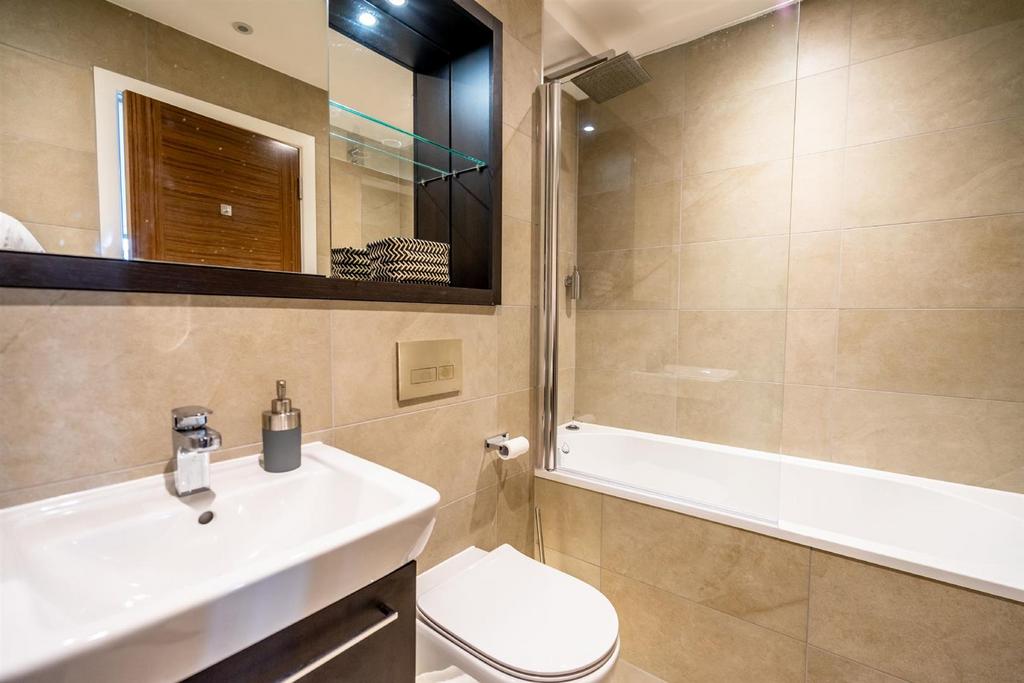 Apt 401 7.jpg
