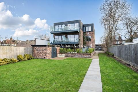 Woodhouse Road, London, N12