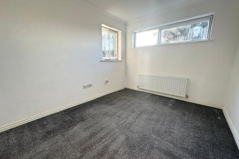 undefined, Laleham Road, Shepperton, TW17