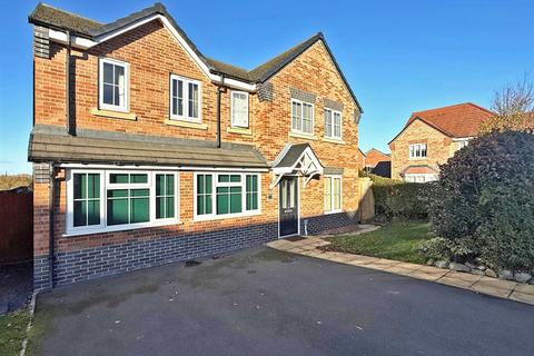 5 bedroom detached house for sale, Dove Close, Sutton Grange, Shrewsbury