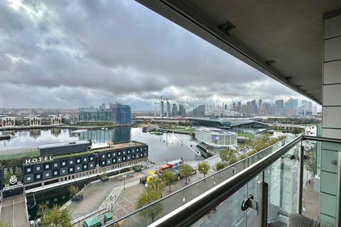 2 bedroom apartment to rent, The Oxygen, Western Gateway, London E16