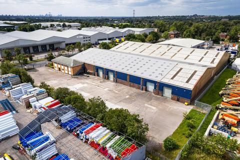 Warehouse to rent, 5 Finlan Rd Manchester M24 2RW