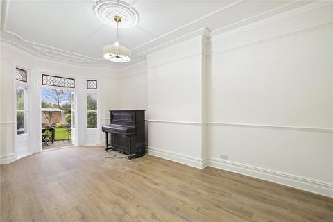 4 bedroom detached house to rent, Dalkeith Road, SE21