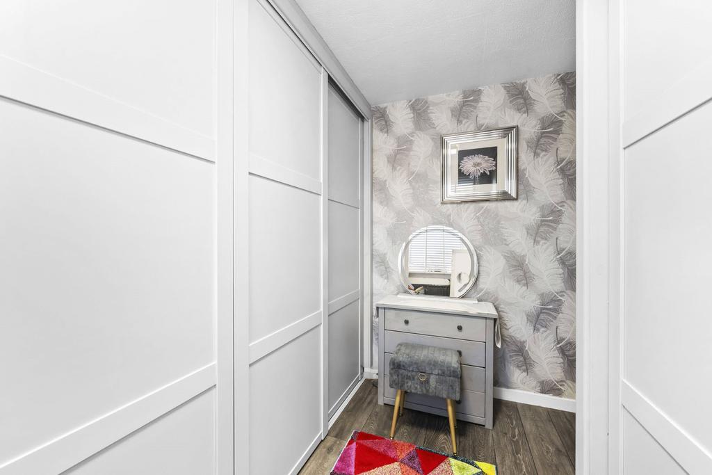Bed 2/Dressing Room
