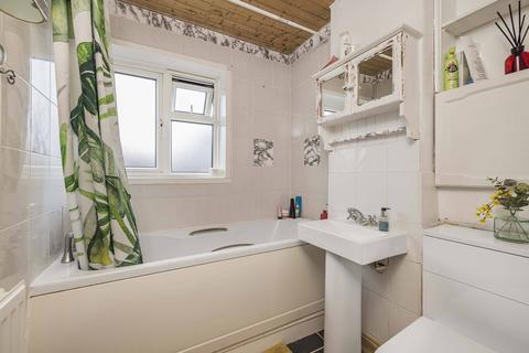 undefined, Warminster Road, London, SE25