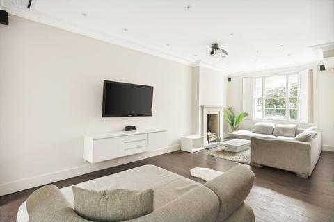 Holland Street, Kensington, London, W8