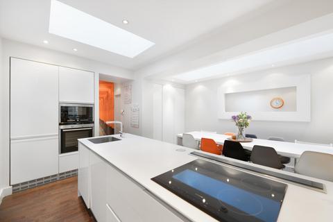 undefined, Holland Street, Kensington, London, W8