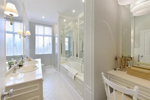 2 bedroom flat for sale, Montagu Mansions, Marylebone W1U