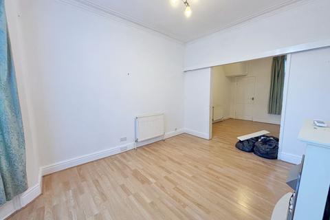 3 bedroom terraced house to rent, Highfield, Scarborough
