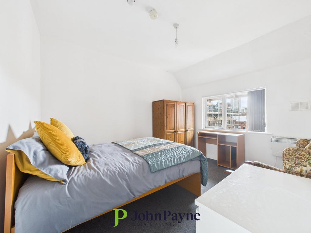 Living Bedroom