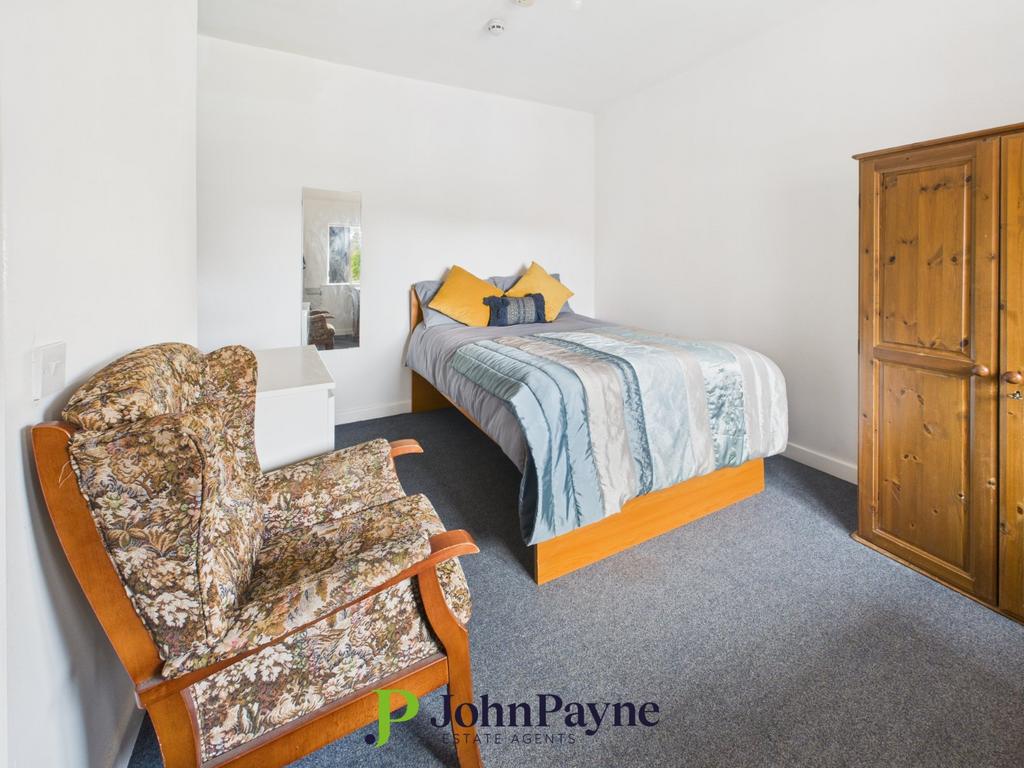 Living Bedroom
