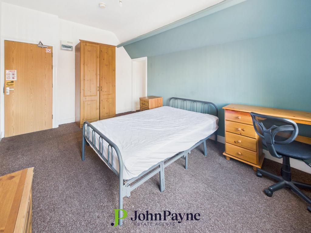 Living Bedroom