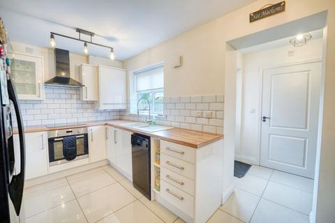 3 bedroom semi-detached house for sale, Bishops Park Road, Gateshead
