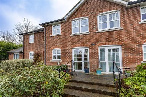 1 bedroom flat for sale, High Street, Epping