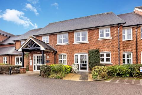 1 bedroom flat for sale, High Street, Epping