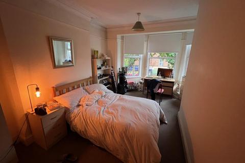 8 bedroom end of terrace house to rent, £122pppw excll bills - 8 Bed on Derby Road, Nottingham NG7 1NQ