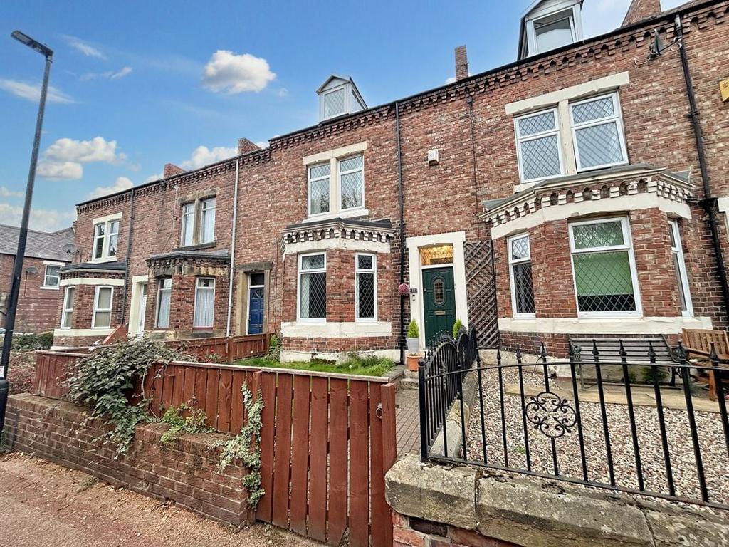 4 Bed House to Let