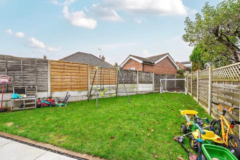 2 bedroom semi-detached house for sale, Hill Top Avenue, Harrogate, HG1