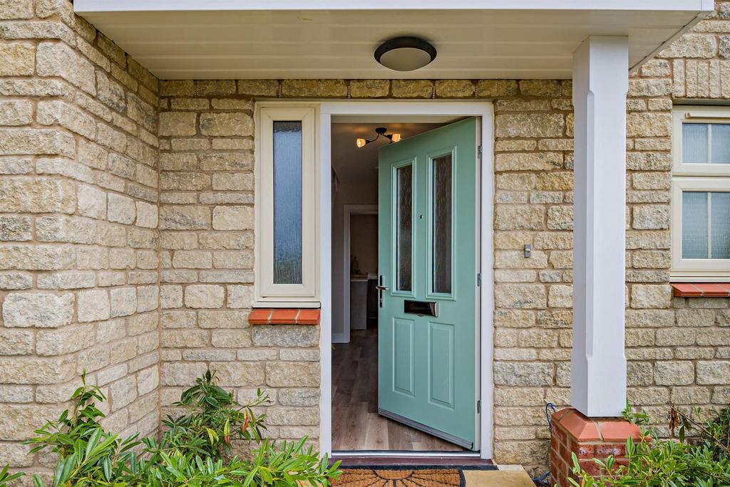 8608109-exterior10-800.jpg