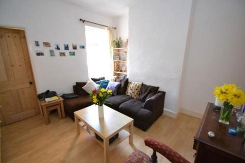 2 bedroom terraced house to rent, Edward Road, Leicester