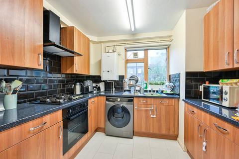 undefined, Cadiz Street, Elephant and Castle, London, SE17