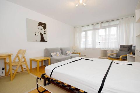 undefined, Churchill Gardens, Pimlico, London, SW1V