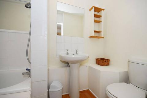 undefined, Churchill Gardens, Pimlico, London, SW1V