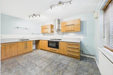 4 bedroom terraced house to rent, Coneygeare Court, St. Neots PE19