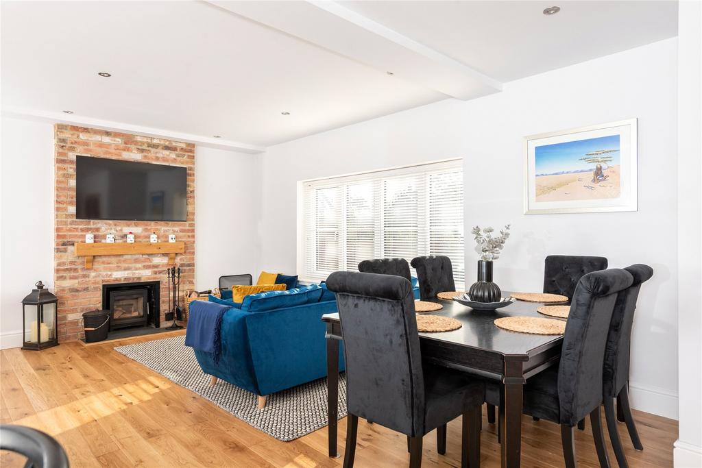 Dining/Family Room