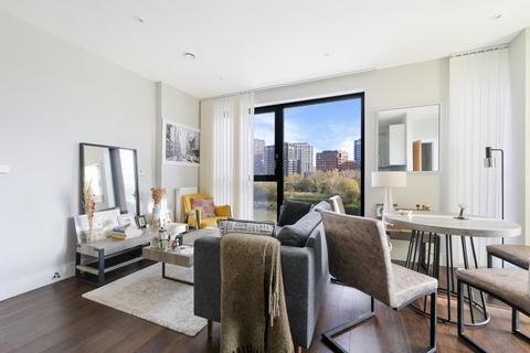 Avalon Point, 1 Silvocea Way, London, E14