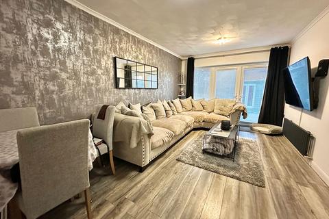 3 bedroom terraced house for sale, Brampton Walk, Northampton NN3