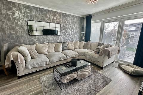 3 bedroom terraced house for sale, Brampton Walk, Northampton NN3