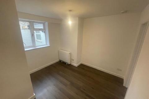1 bedroom flat to rent, Battle Street,  Reading,  RG1