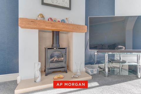 3 bedroom semi-detached house for sale, Victoria Street, Wall Heath, Kingswinford, West Midlands, DY6