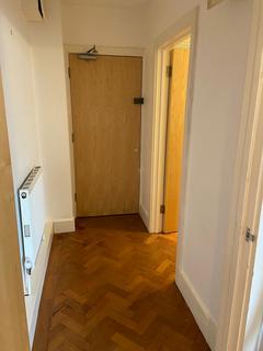 Studio to rent, Castle Street, Swansea SA1