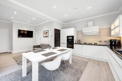 undefined, Kingsbridge Avenue, W3