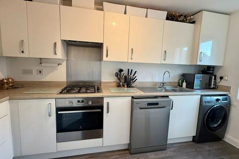 3 bedroom end of terrace house for sale, Pear Lane, Devon PL7
