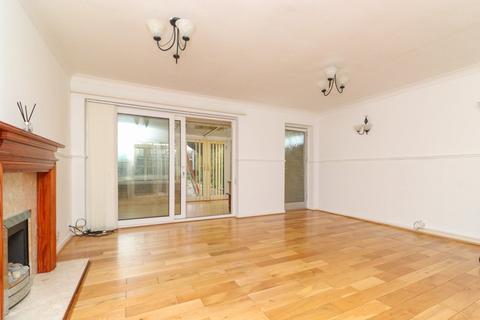 2 bedroom bungalow for sale, Pluckley Gardens, Margate, CT9